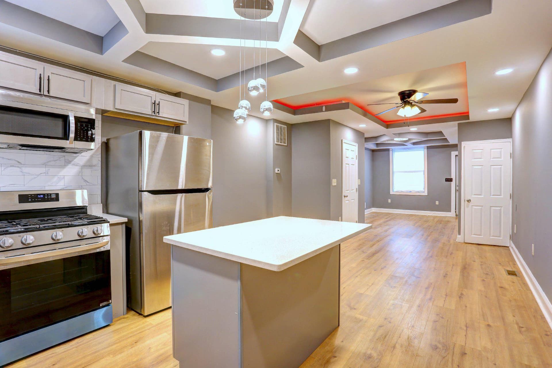 2718 Mura Street photo 9