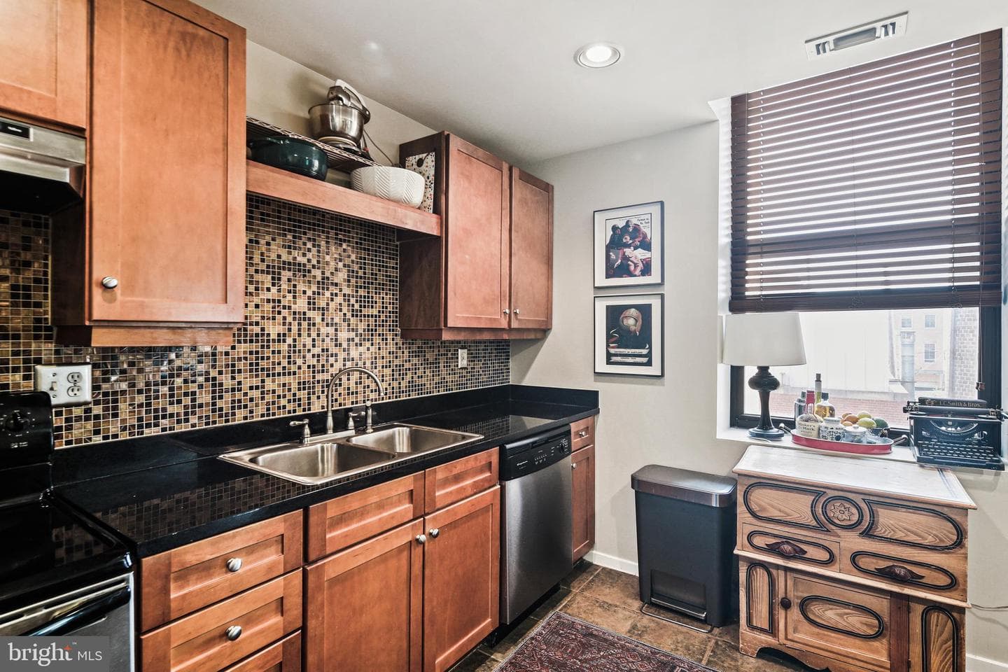 1211 Light Street #308 photo 15