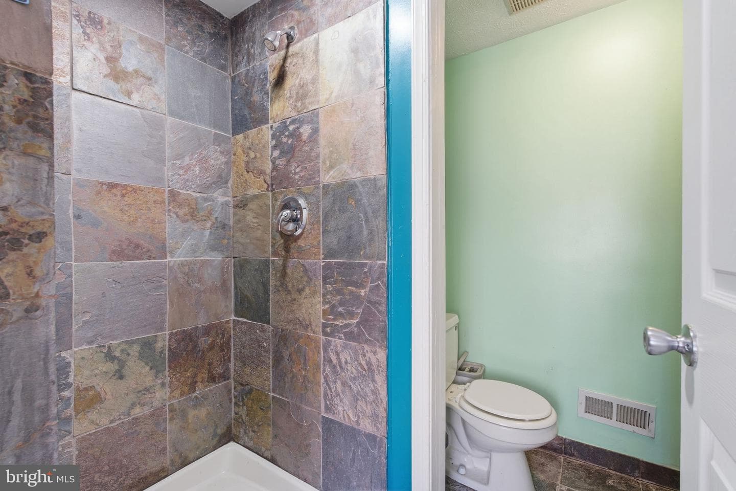 116 W Clement Street photo 14