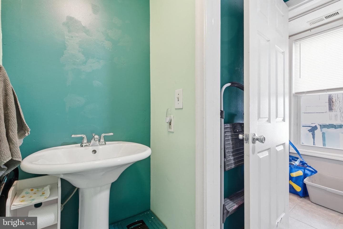 116 W Clement Street photo 15