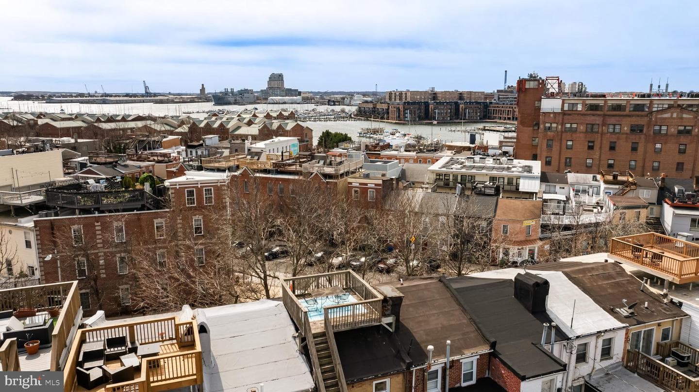2214 Fleet Street photo 27