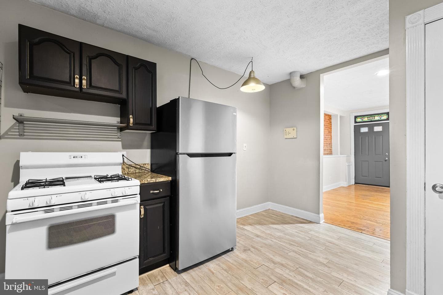 2214 Fleet Street photo 9