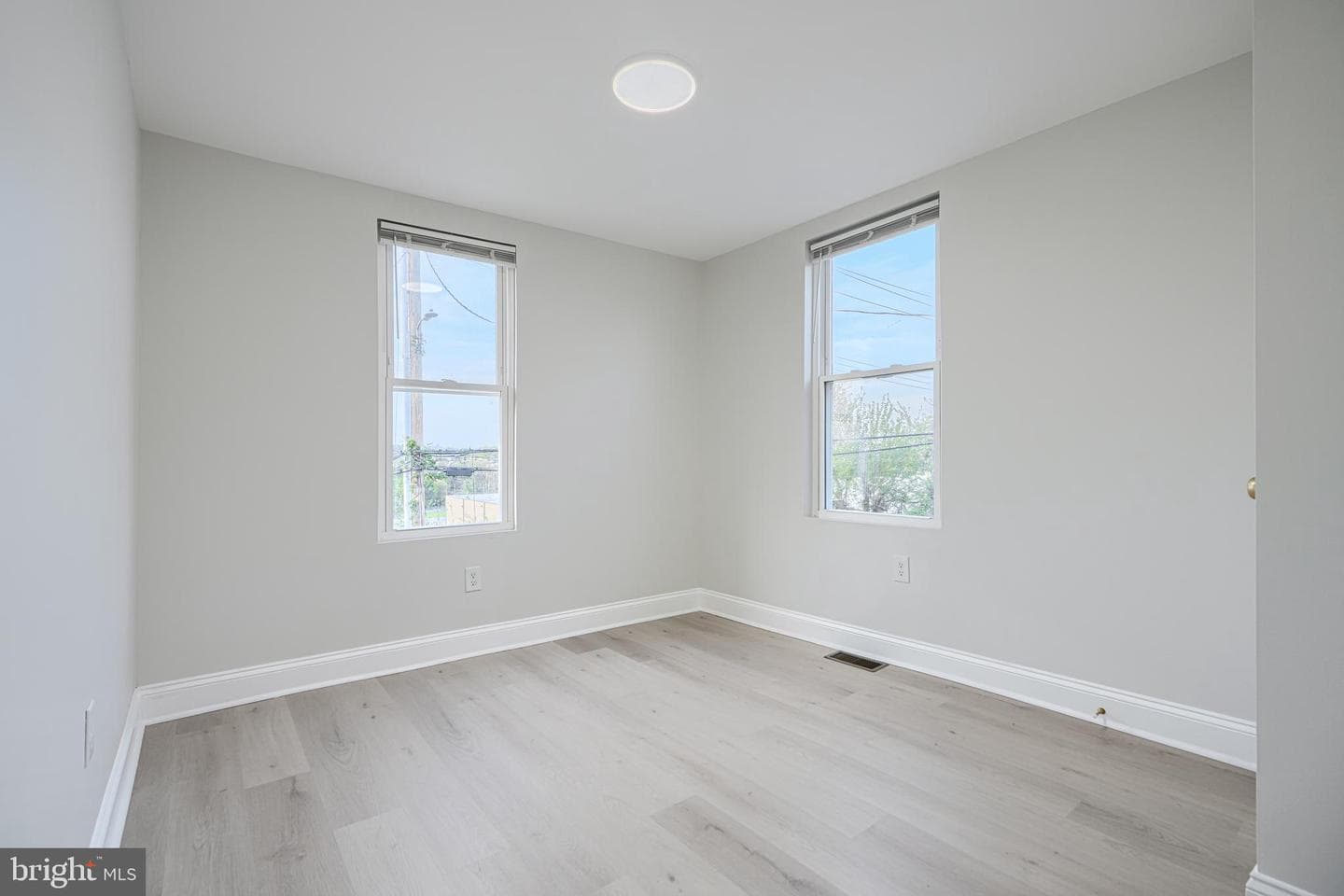 3234 Elmley Avenue photo 14