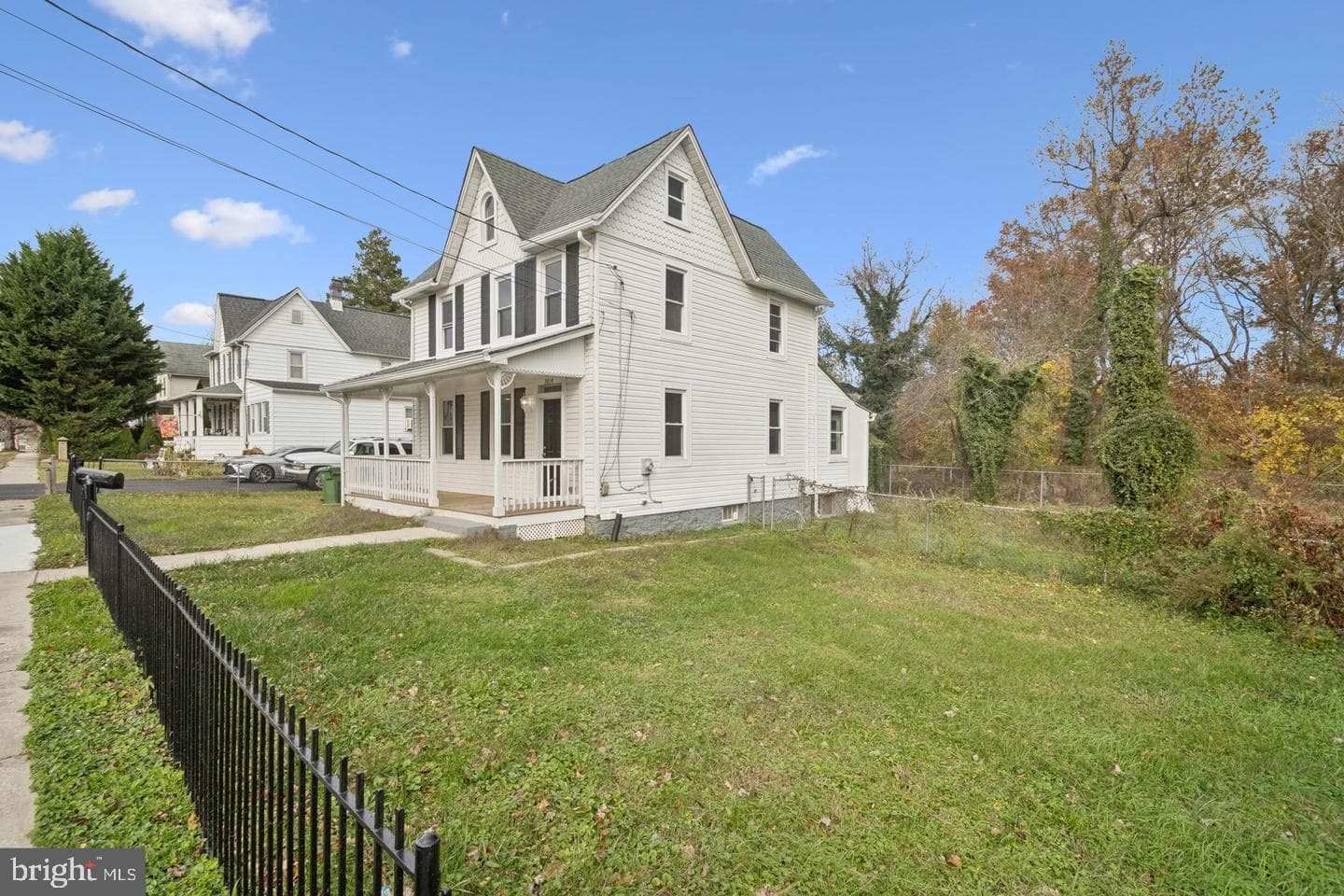 3814 Walnut Avenue photo 2