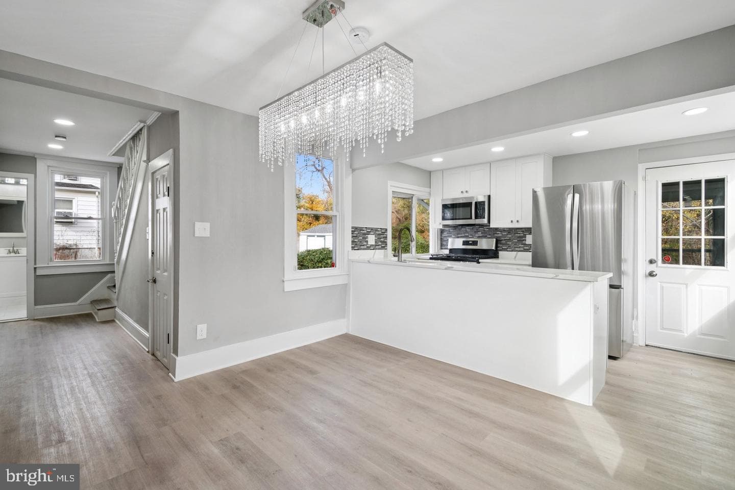 3814 Walnut Avenue photo 9