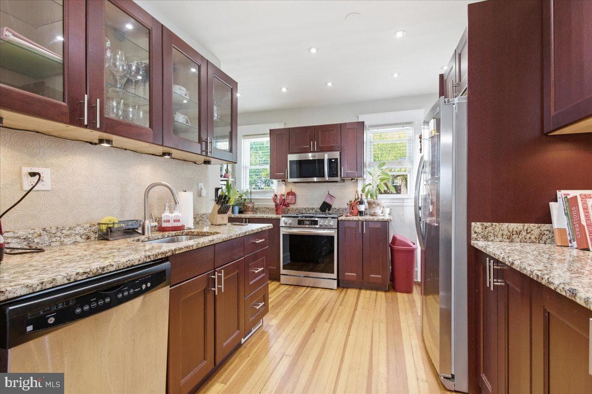 2812 Kildaire Drive photo 6