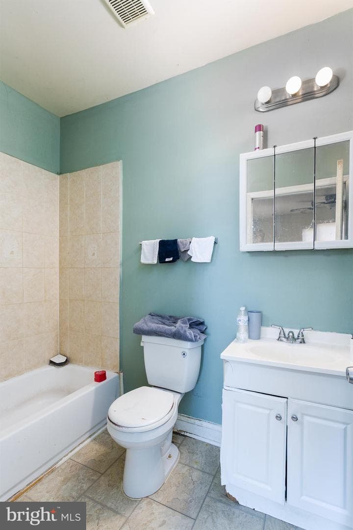 1841 Druid Hill Avenue photo 10