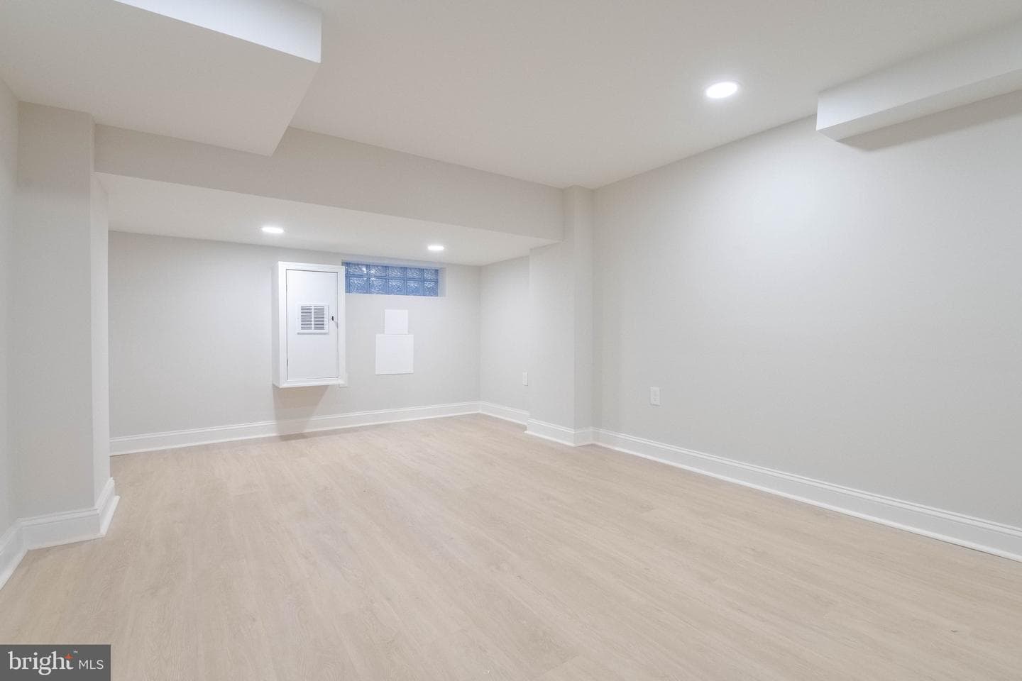 1645 Normal Avenue photo 28