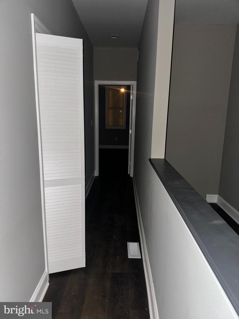 3218 Frederick Avenue photo 8