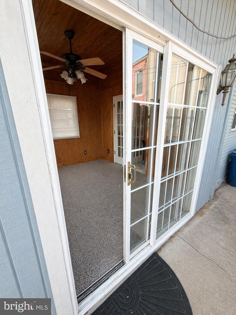3642 Malden Avenue photo 39