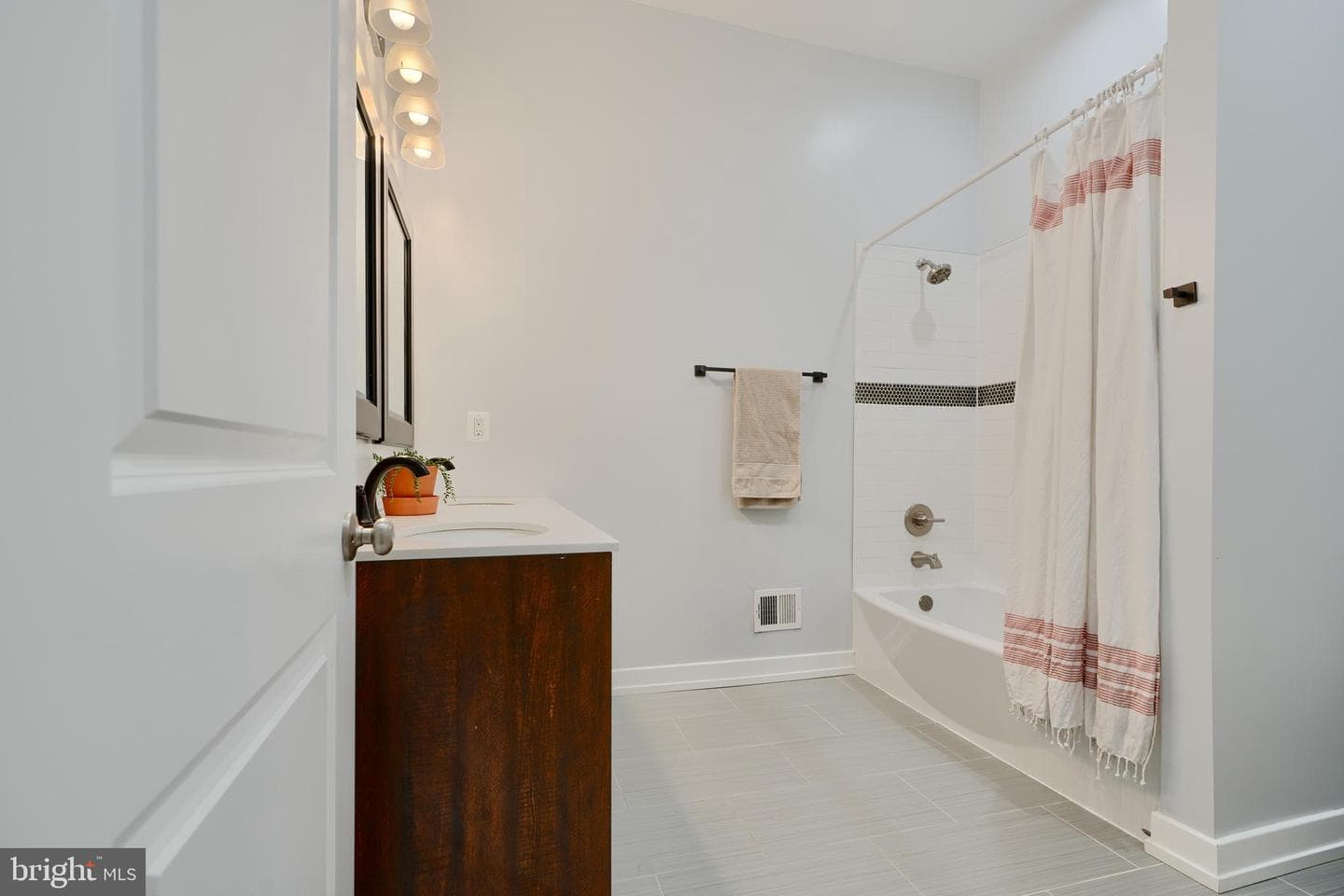 1410 Druid Hill Avenue photo 52