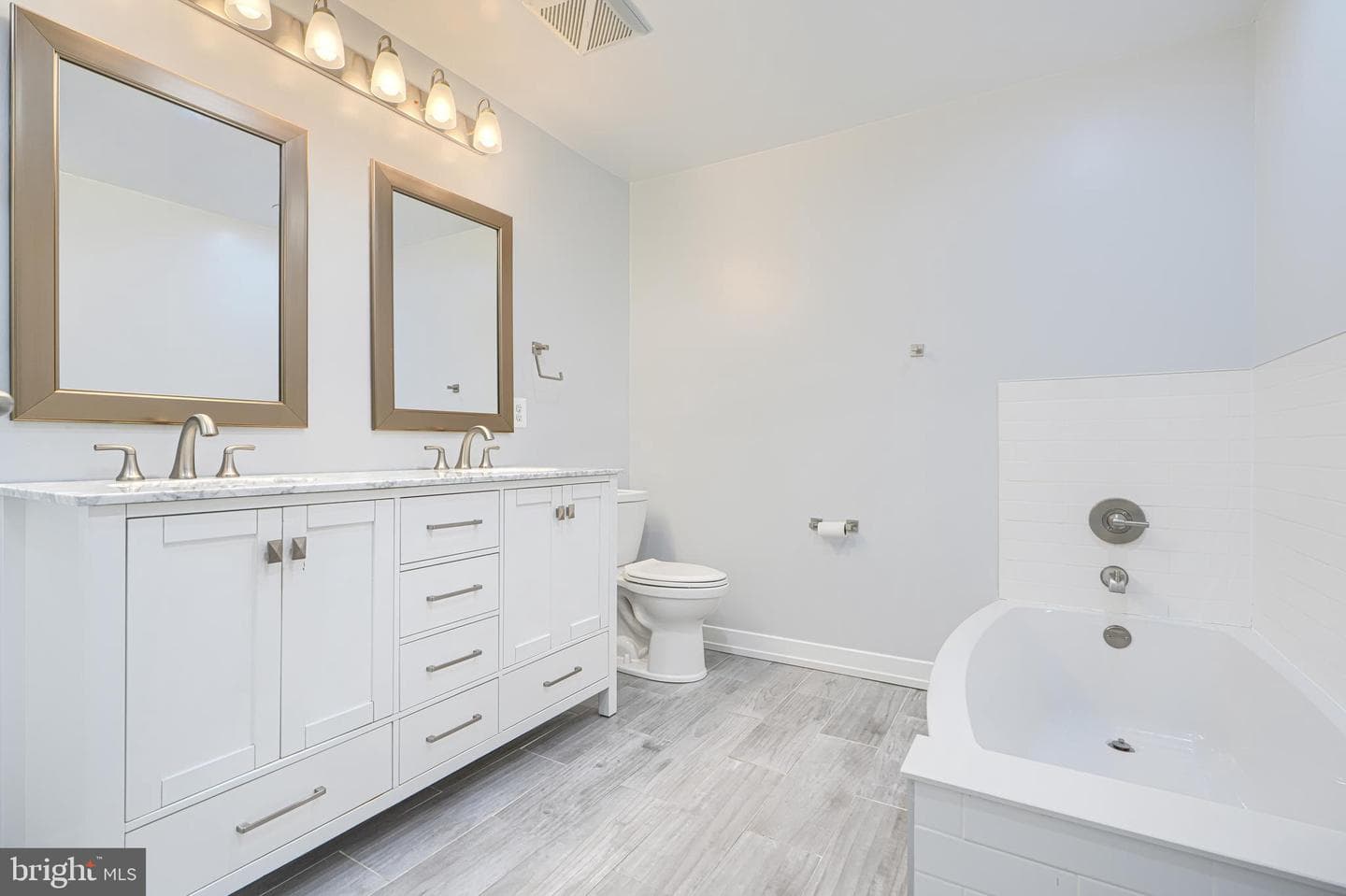 1410 Druid Hill Avenue photo 69