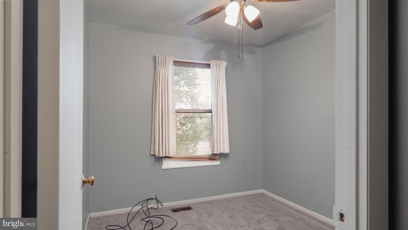 835 Showell Ct photo 13