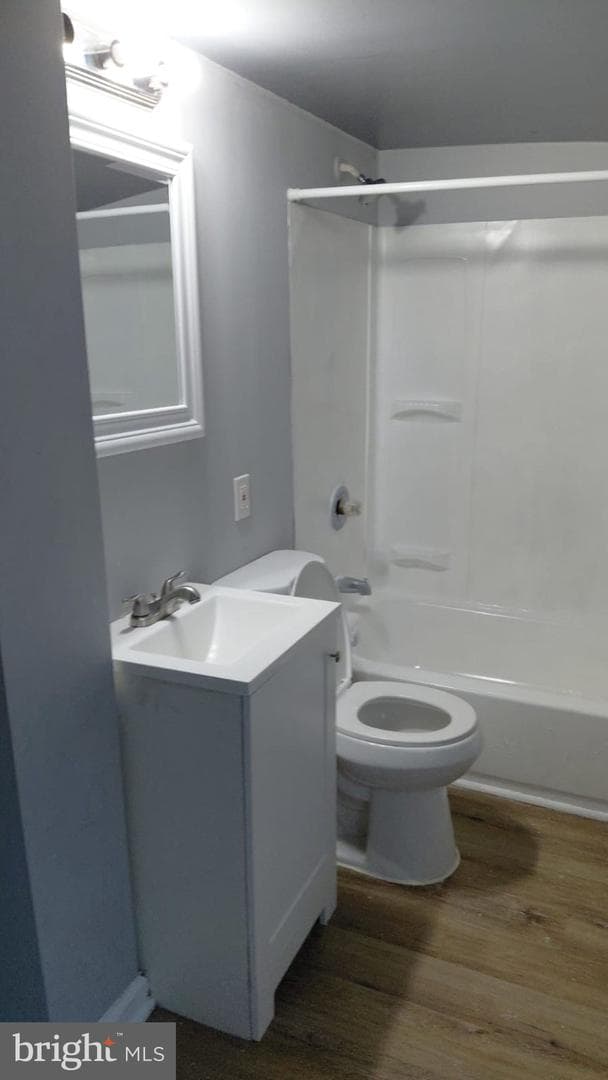 2121 Wilhelm Street photo 4