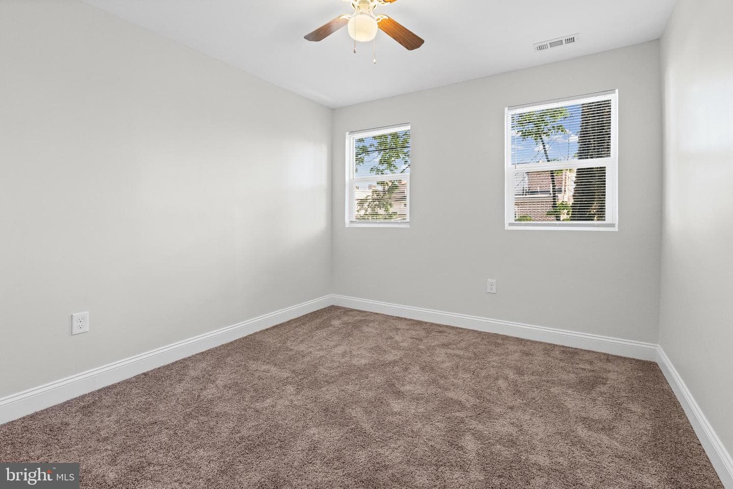 923 Bennett Place photo 16