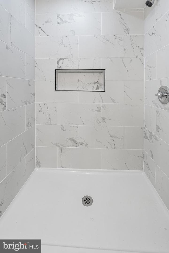 923 Bennett Place photo 18
