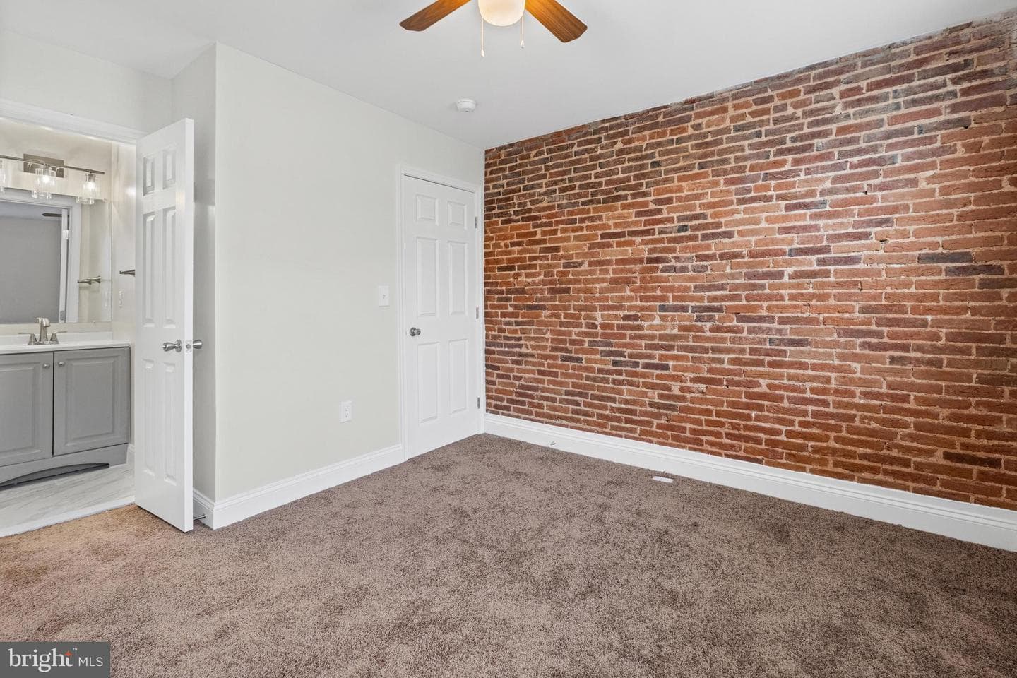 923 Bennett Place photo 21