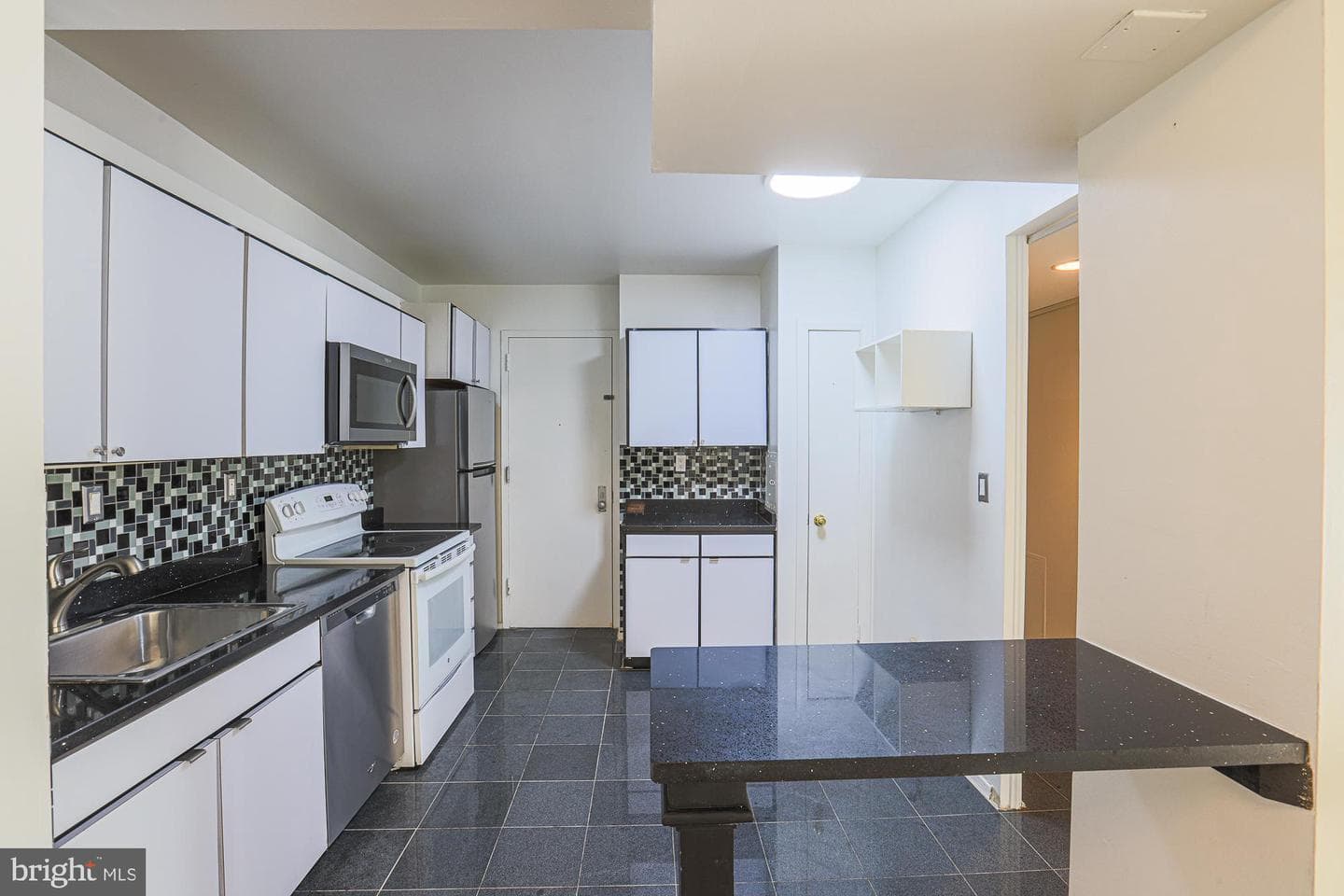 3601 Clarks Lane ##424 photo 7