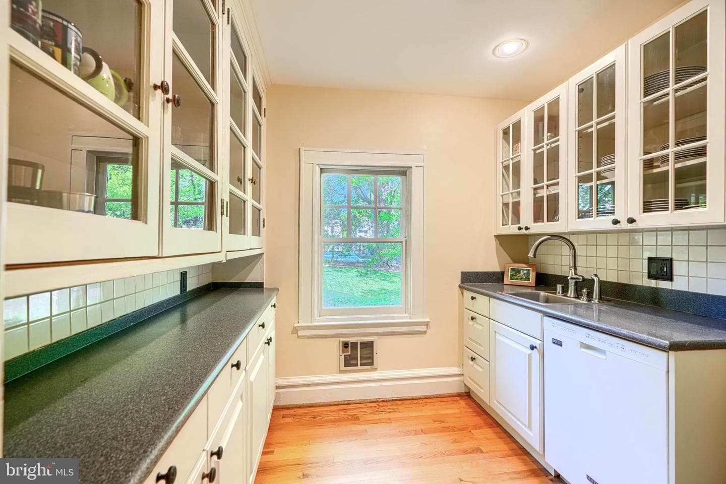 207 Hawthorne Road photo 7
