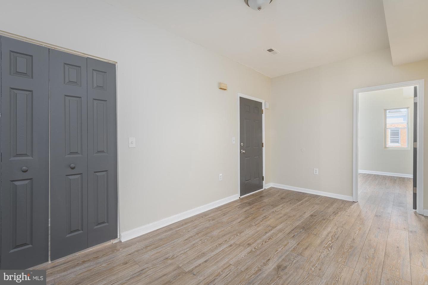 2444 Druid Hill Avenue photo 23