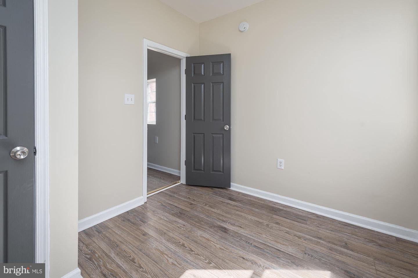 2444 Druid Hill Avenue photo 29