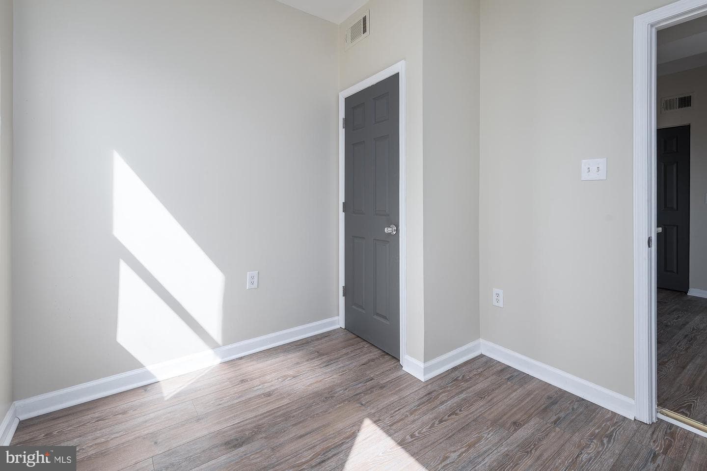 2444 Druid Hill Avenue photo 30