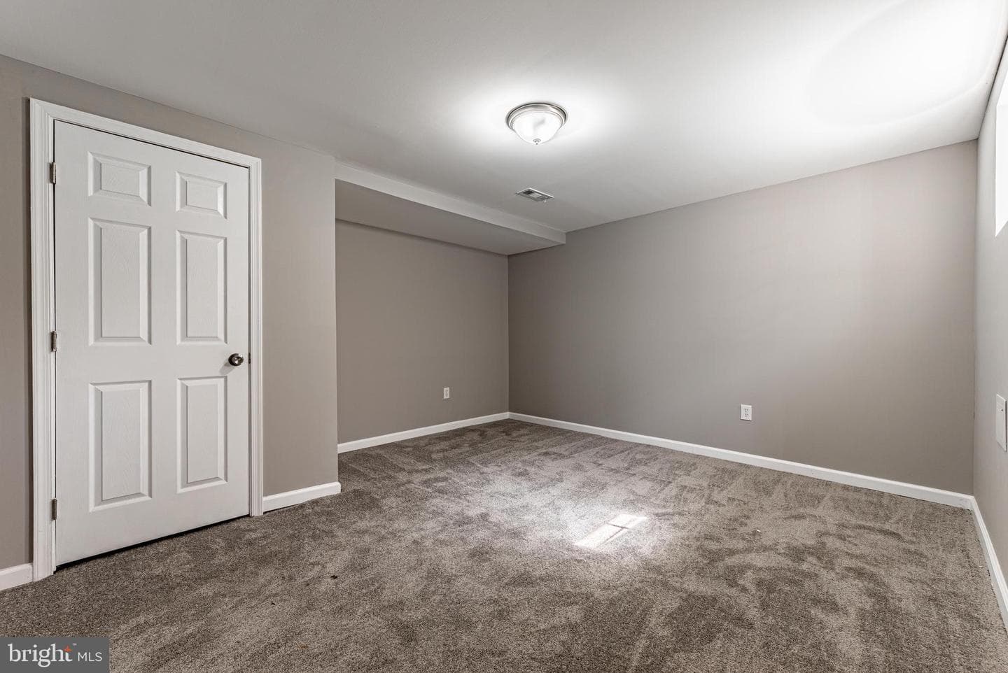 1008 Walnut Avenue photo 13