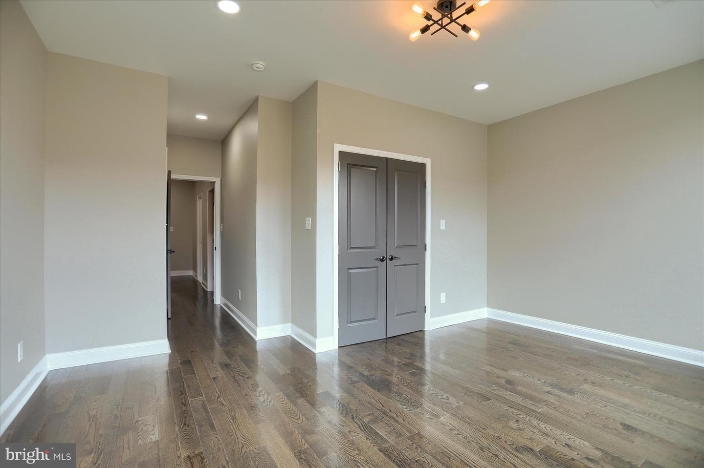 1811 Madison Avenue photo 23