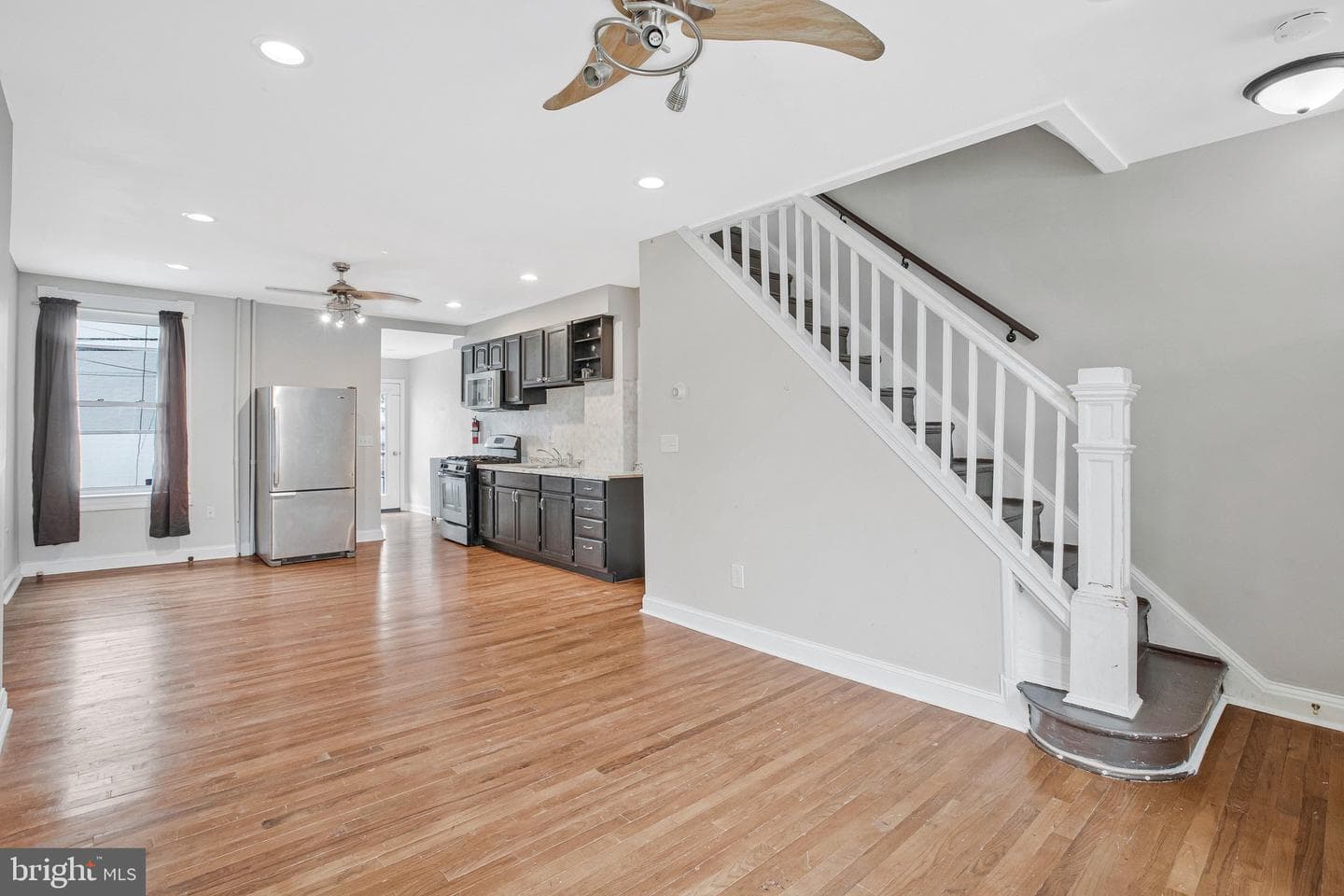 40 N Abington Avenue photo 14