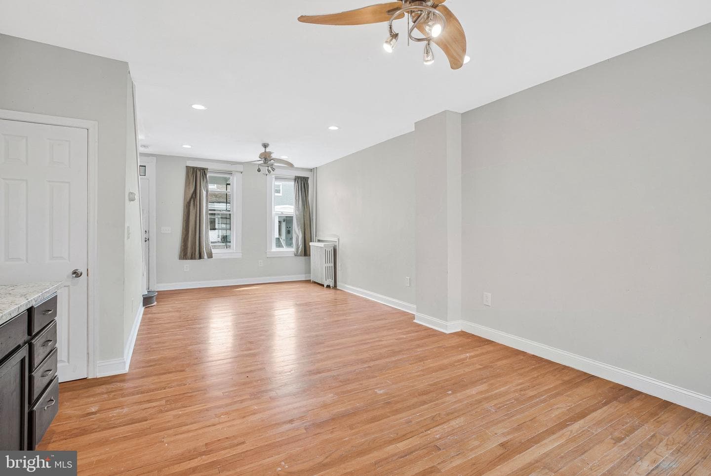 40 N Abington Avenue photo 20
