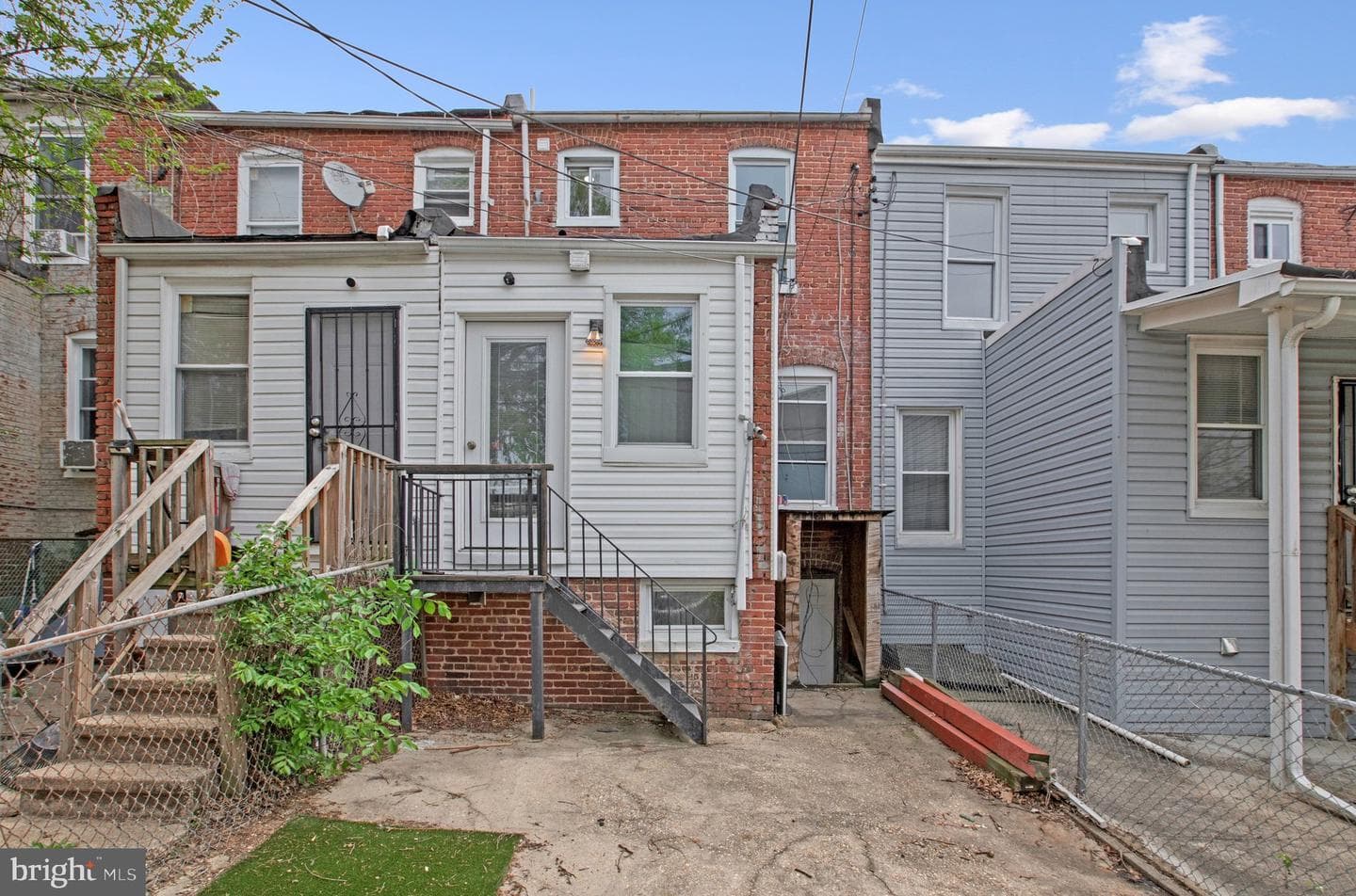 40 N Abington Avenue photo 7