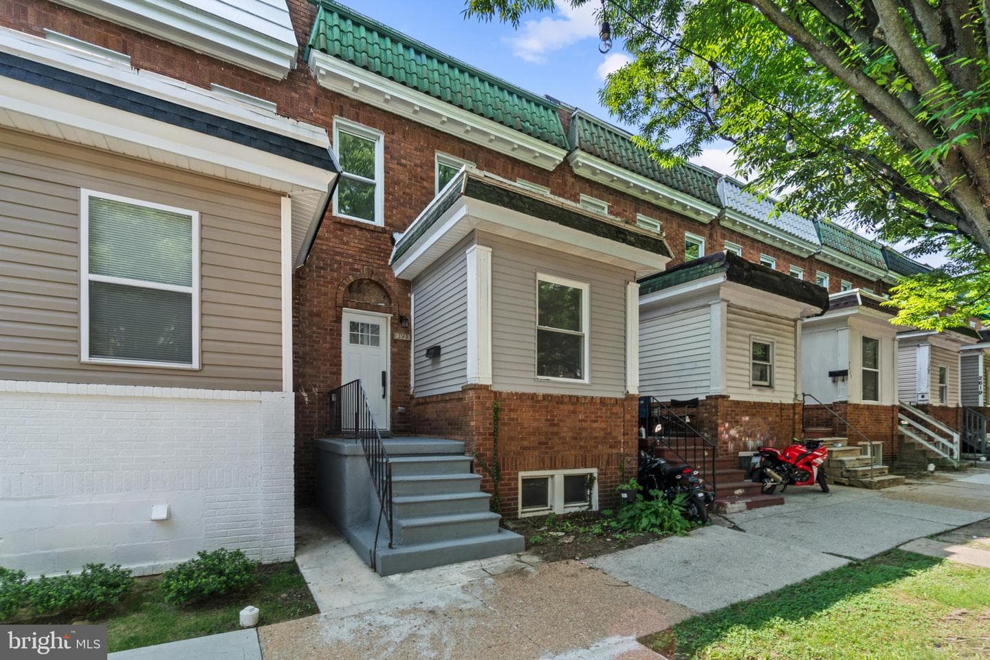 2627 Garrett Avenue photo 3