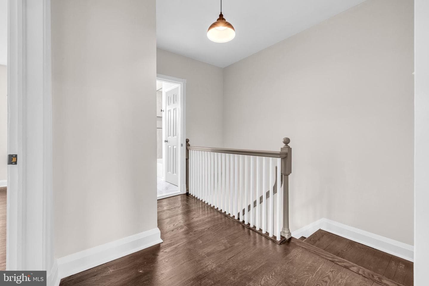 1513 Kingsway Road photo 11