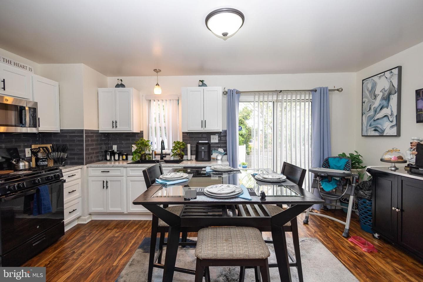 2847 Joseph Avenue photo 10