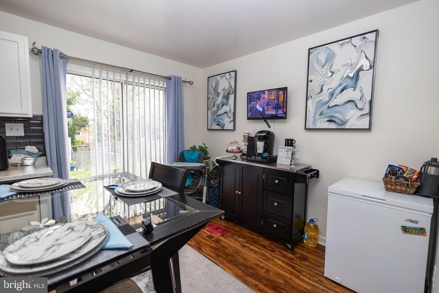 2847 Joseph Avenue photo 12