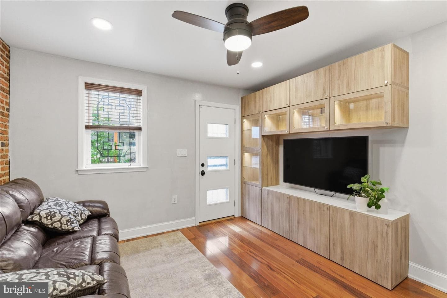 802 S Rose Street photo 14