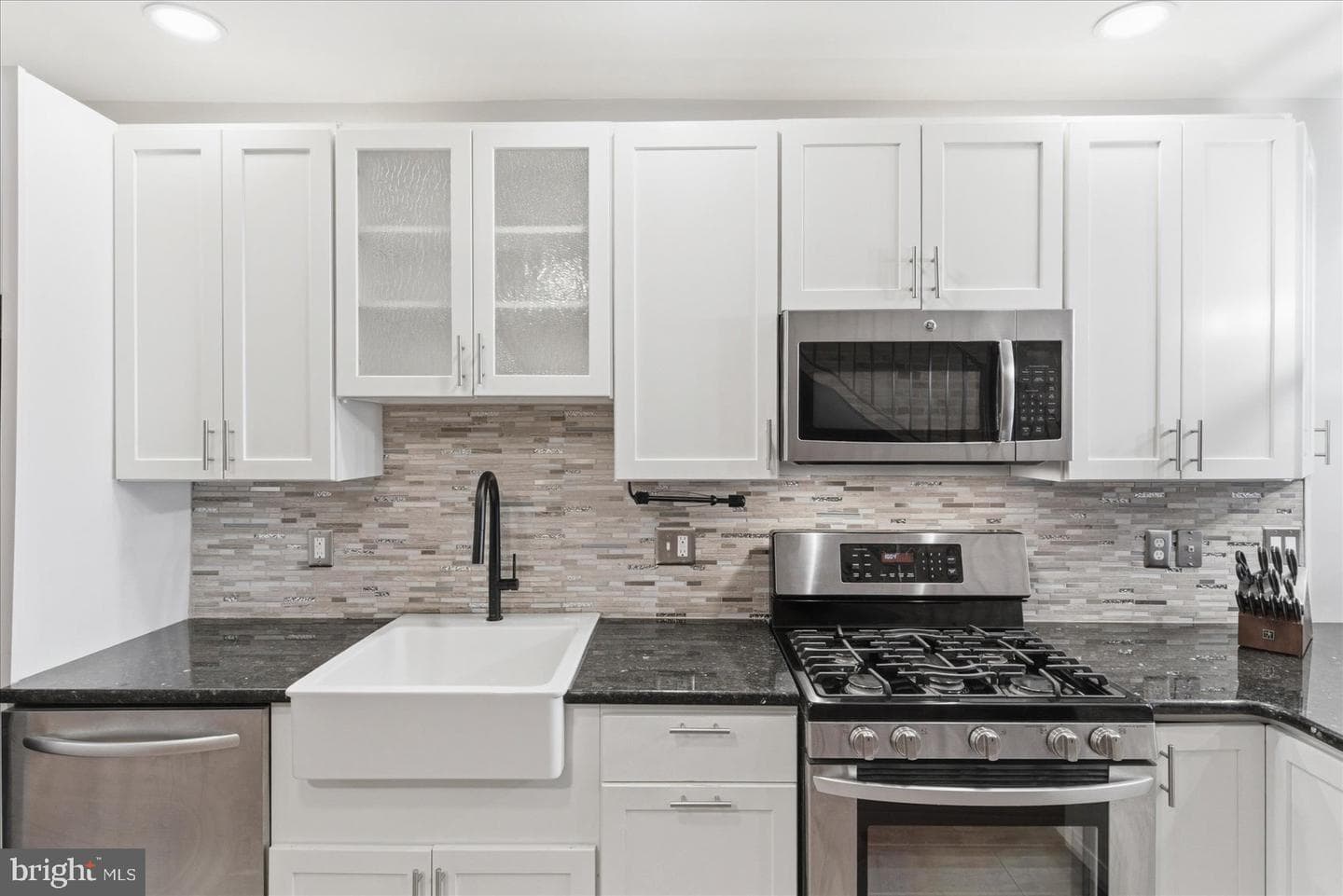 802 S Rose Street photo 9