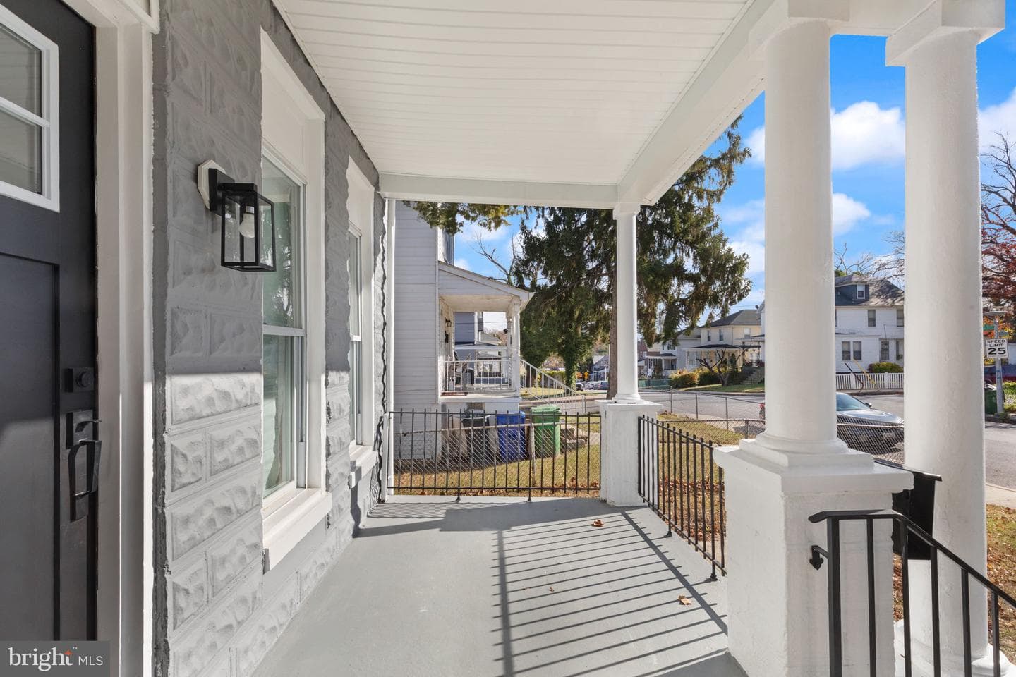 822 E 41st Street photo 3