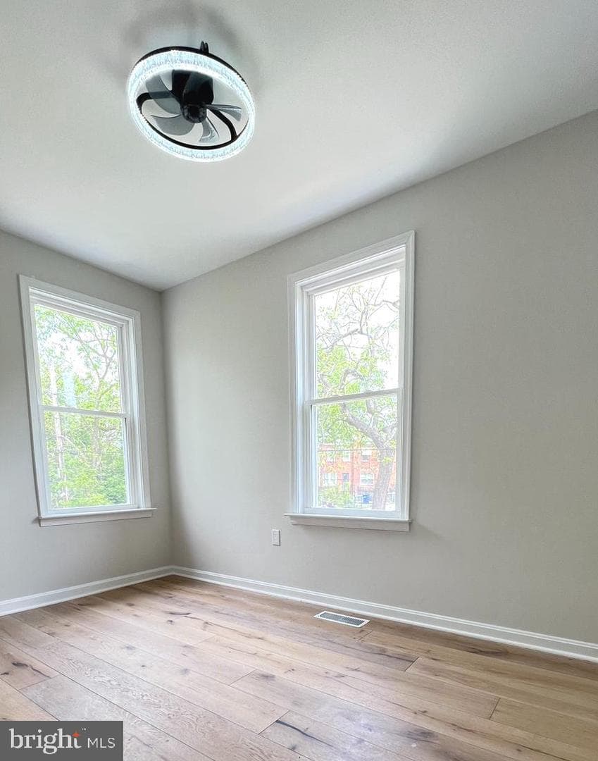 4216 Vermont Avenue photo 33