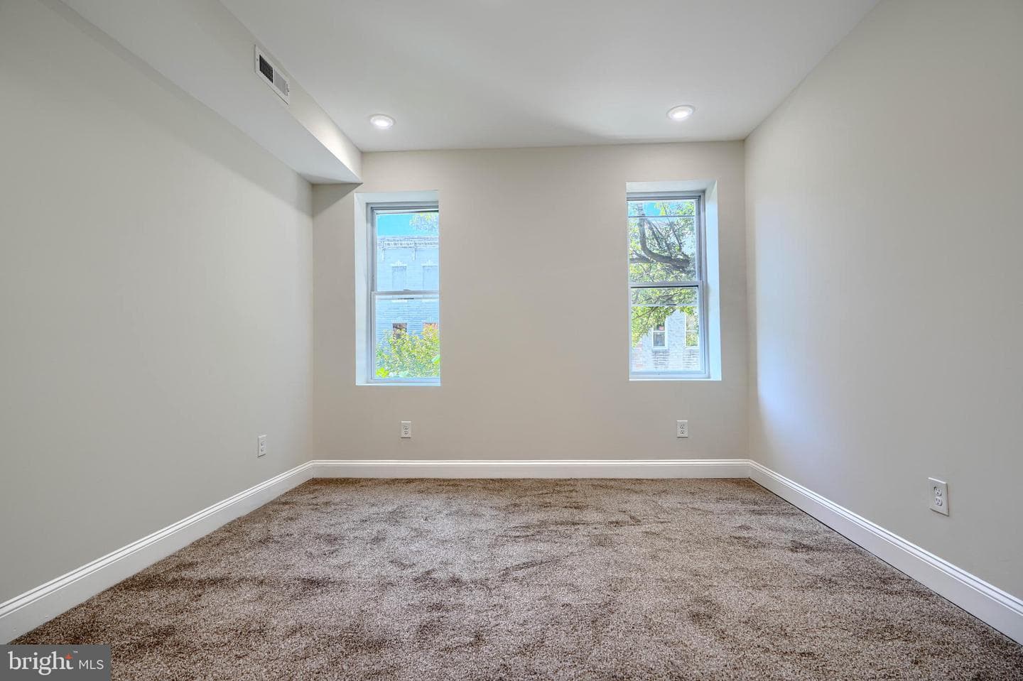 1827 Druid Hill Avenue photo 18