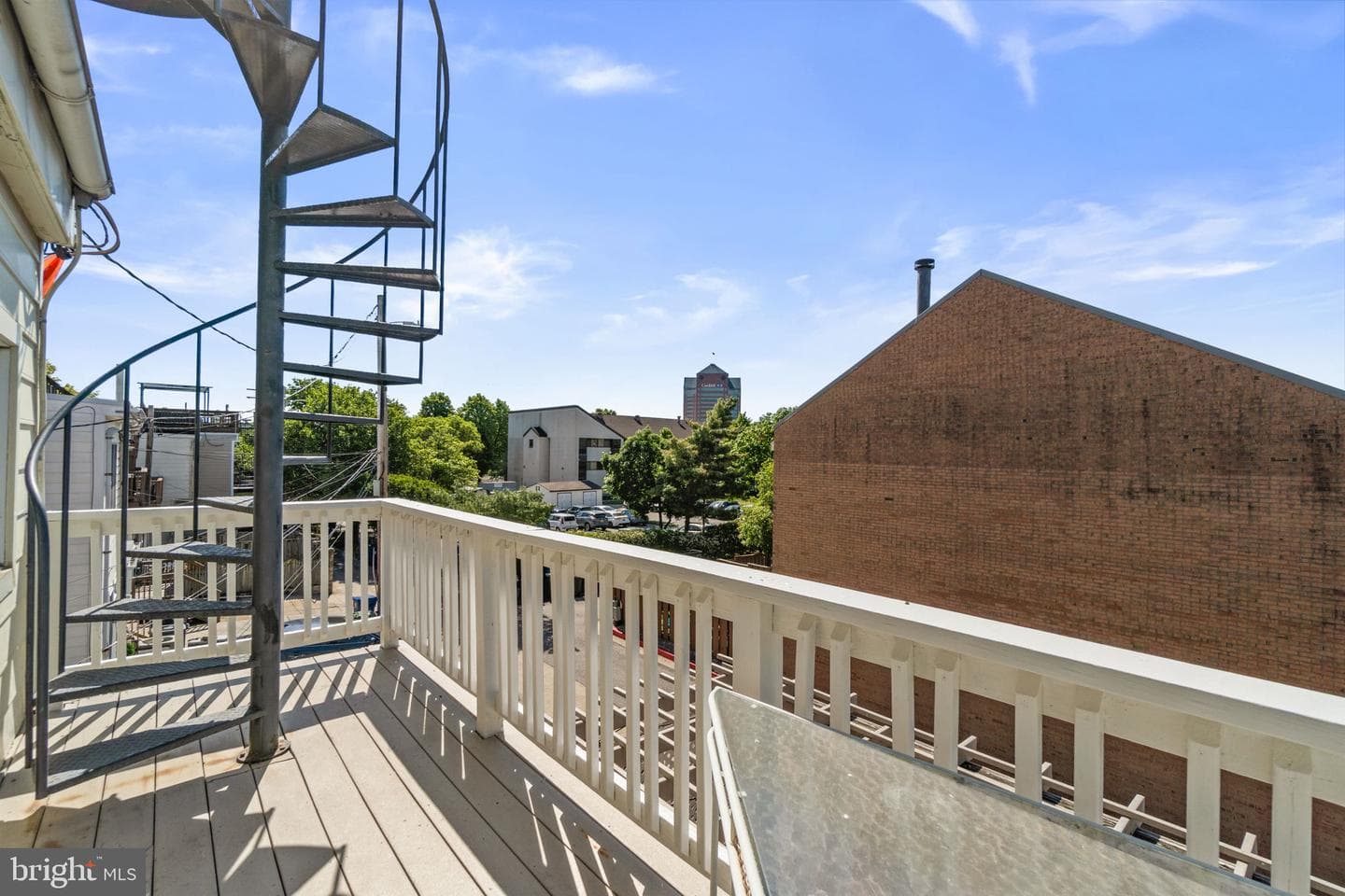 3001 Elliott Street photo 6