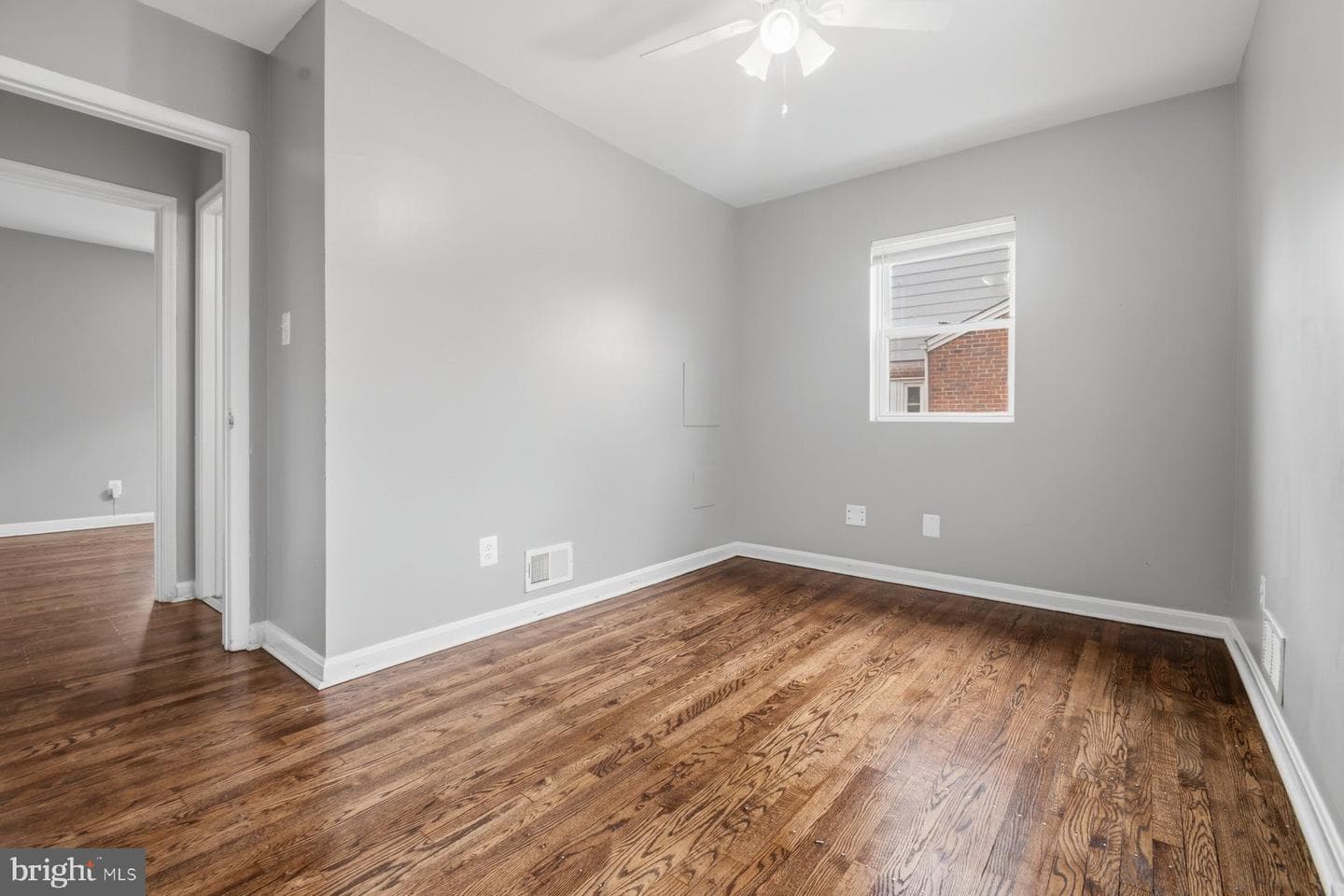 5912 Willet Avenue photo 13