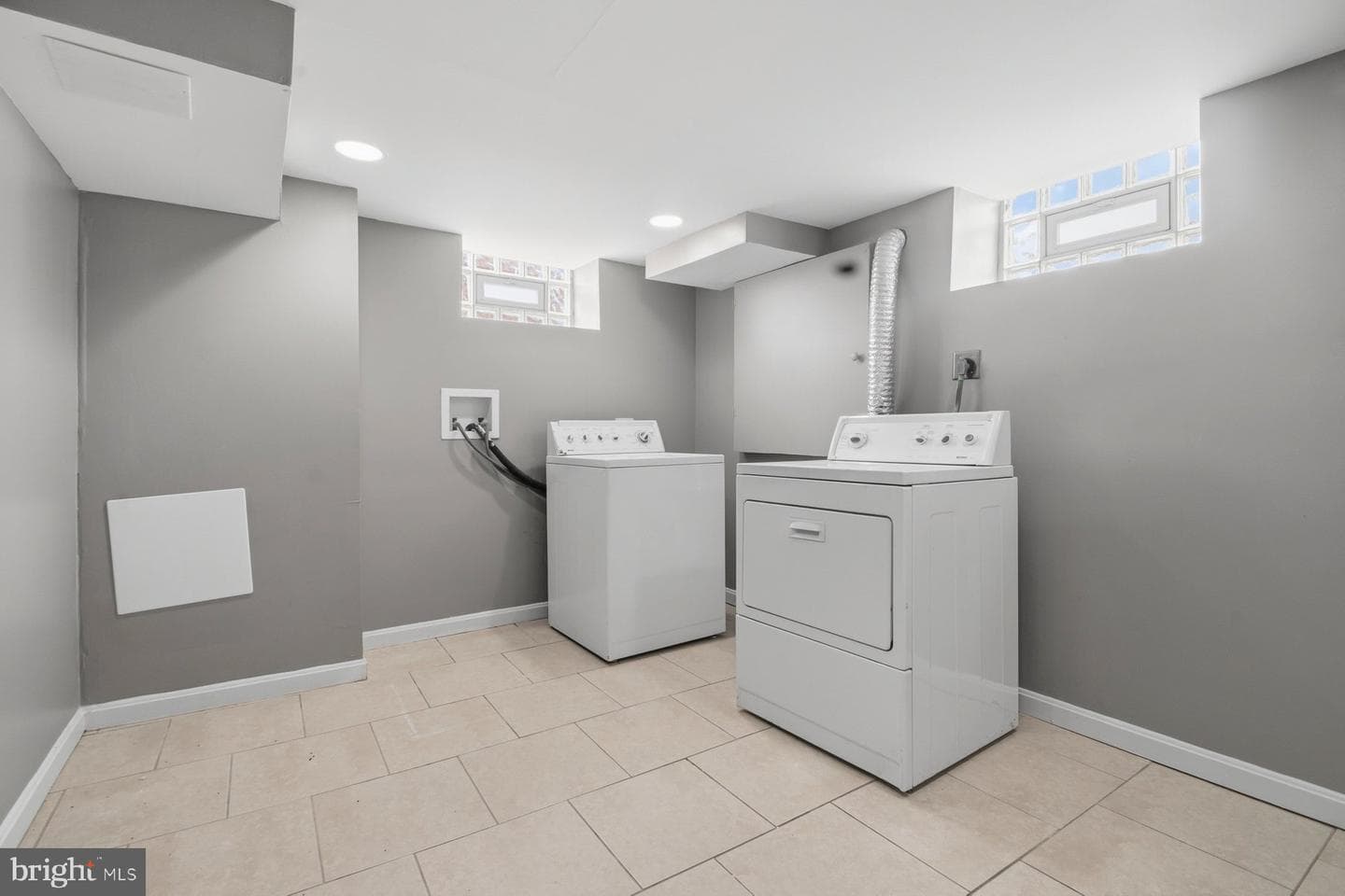 5912 Willet Avenue photo 21