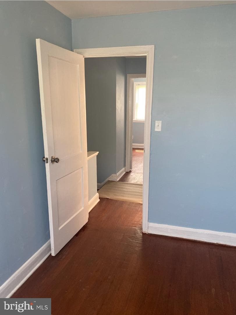6113 Cardiff Avenue photo 10