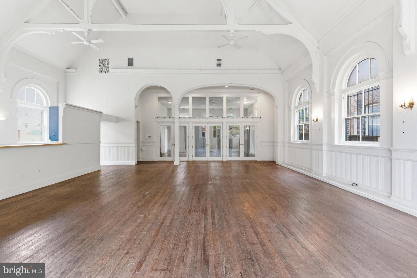 1401 Light Street photo 3