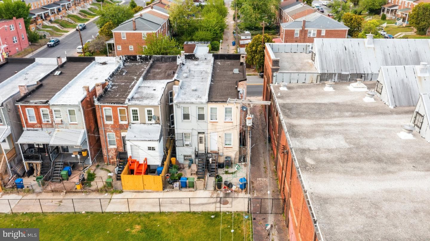 2815 E Preston Street photo 4