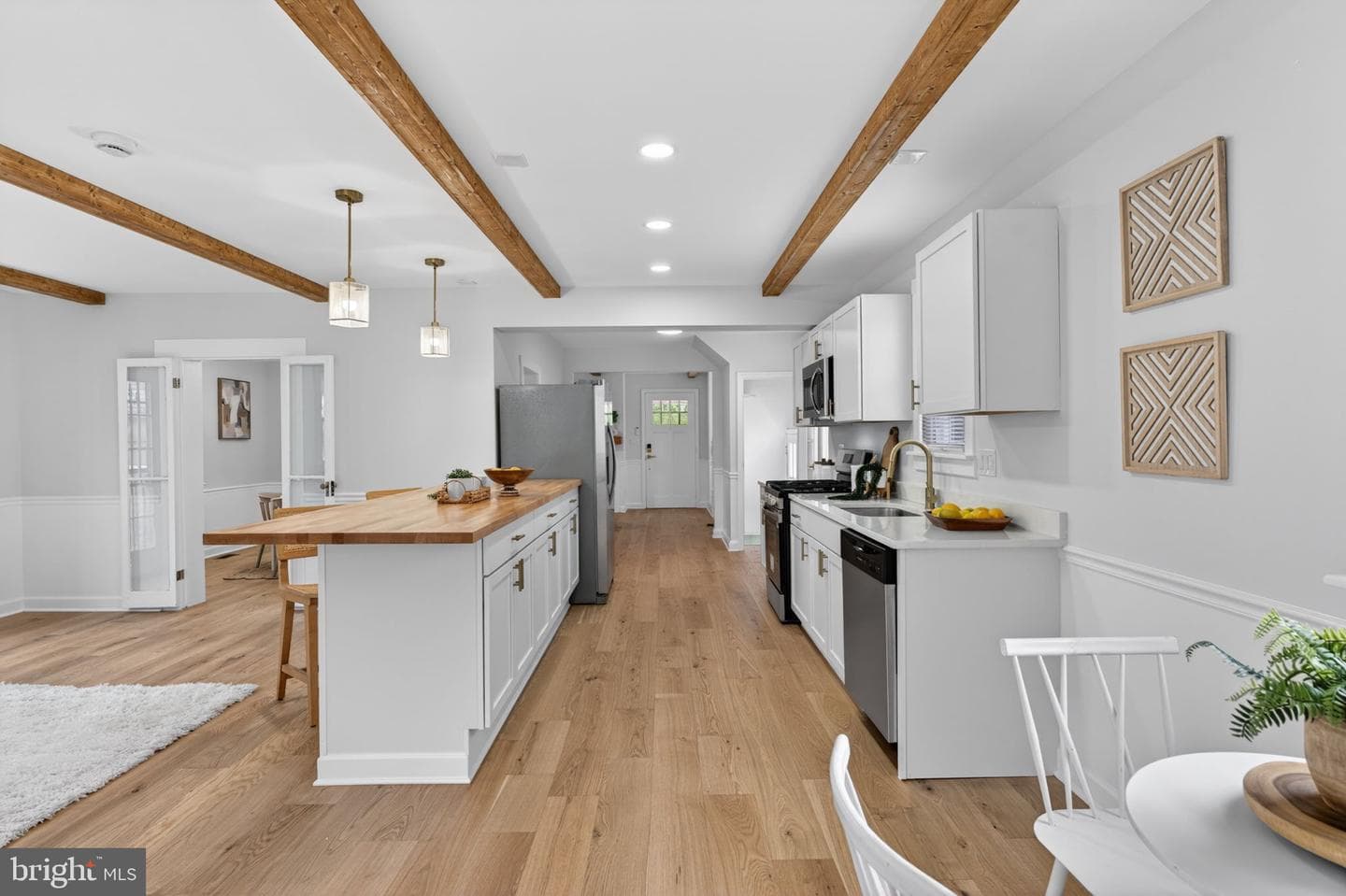 7123 Chambers Road photo 20