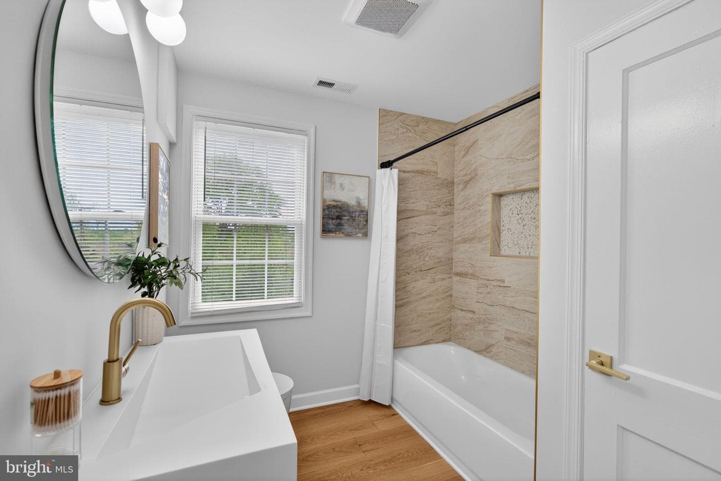 7123 Chambers Road photo 28
