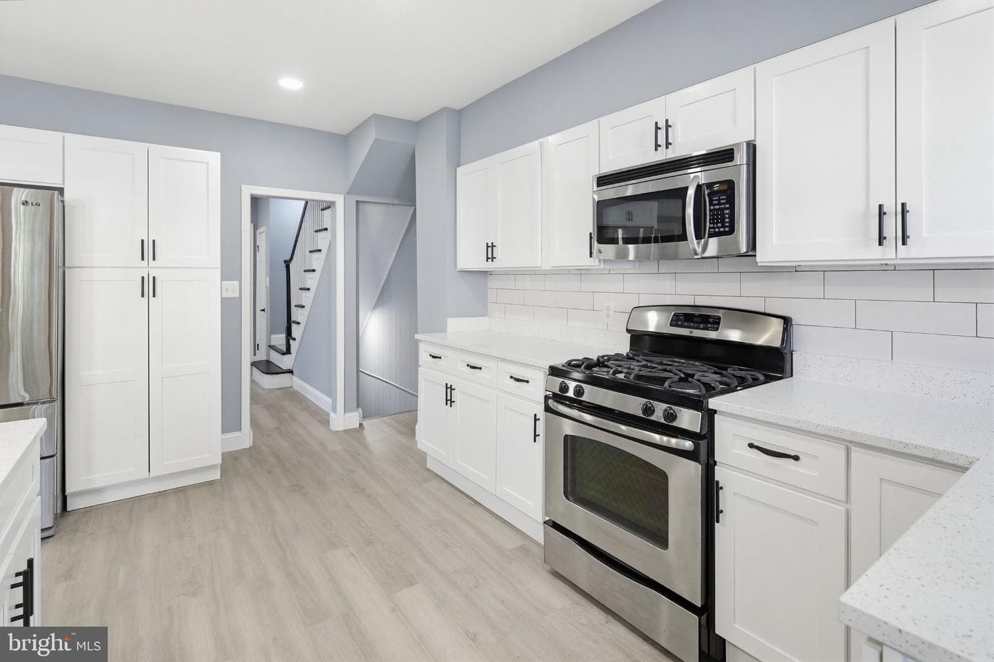 12 N Rosedale Street photo 4