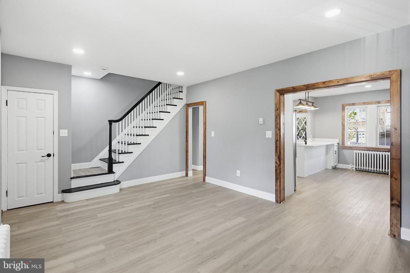 12 N Rosedale Street photo 5